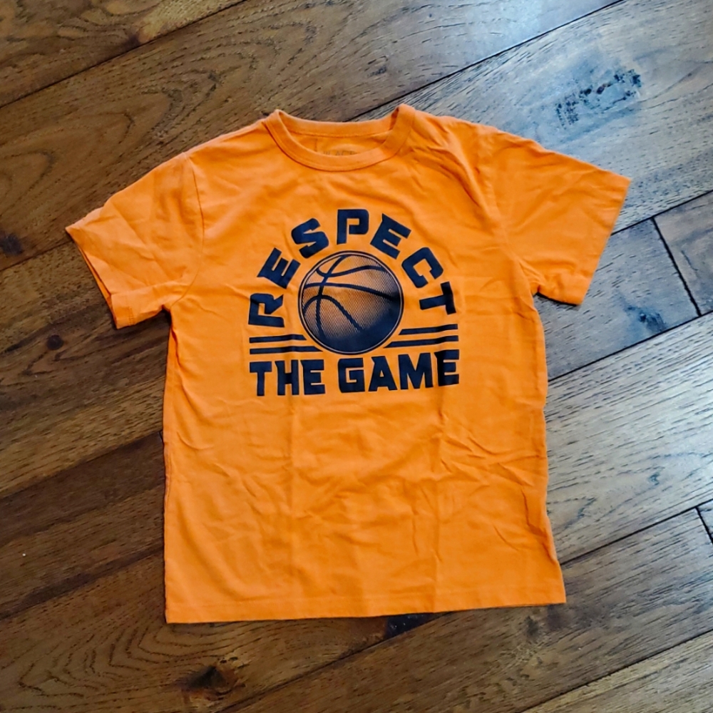 3 for $12 💚 Basketball tshirt